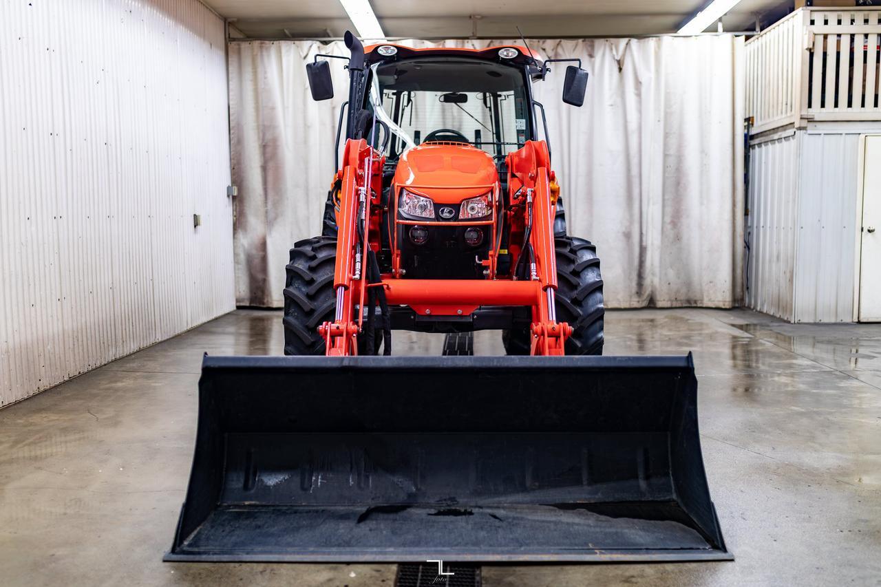2021 Kubota M5-111 KVT MFWD Tractor Loader Bucket Diesel Red Deer AB