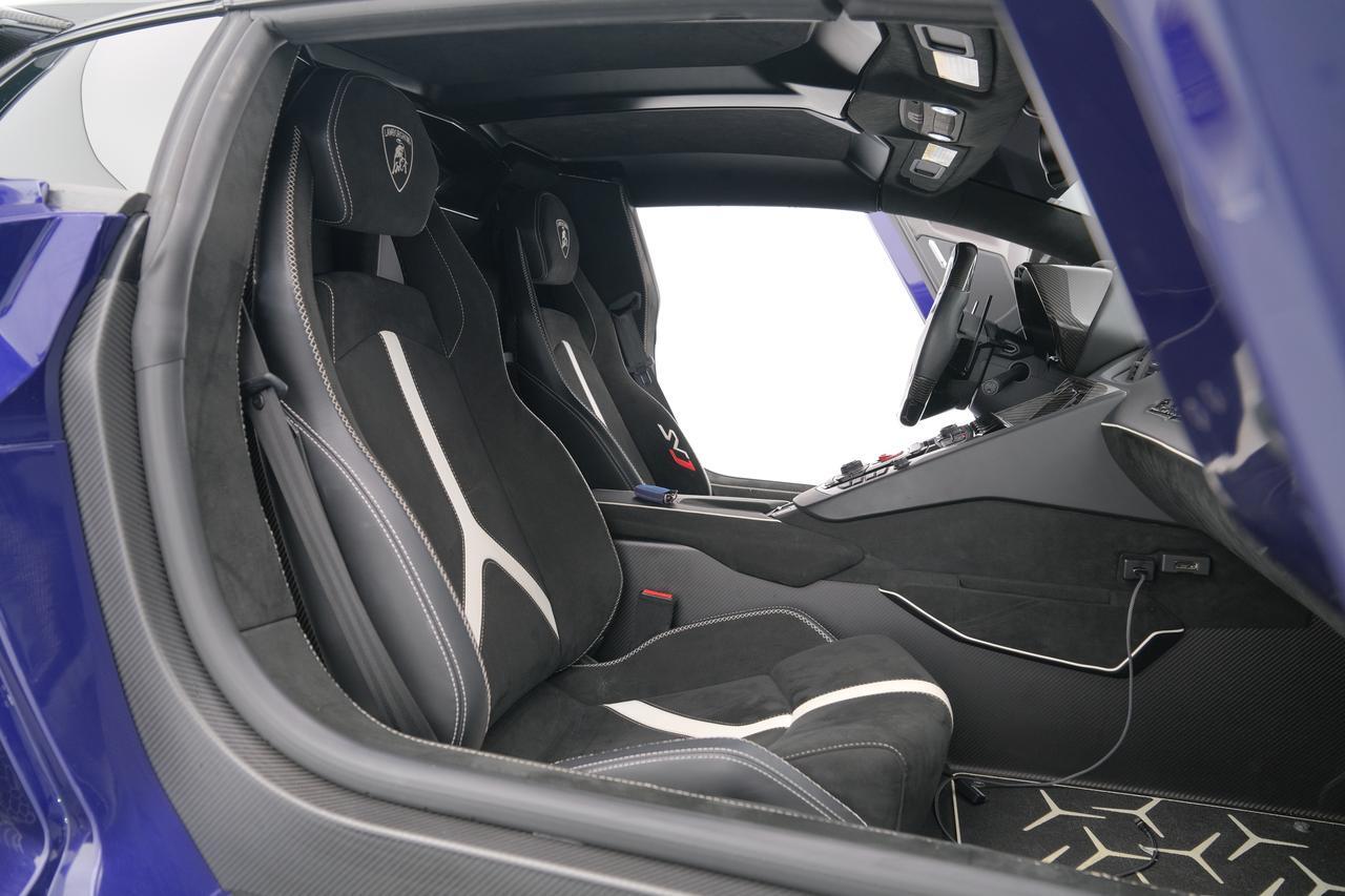 2021 Lamborghini Aventador SVJ Miami FL