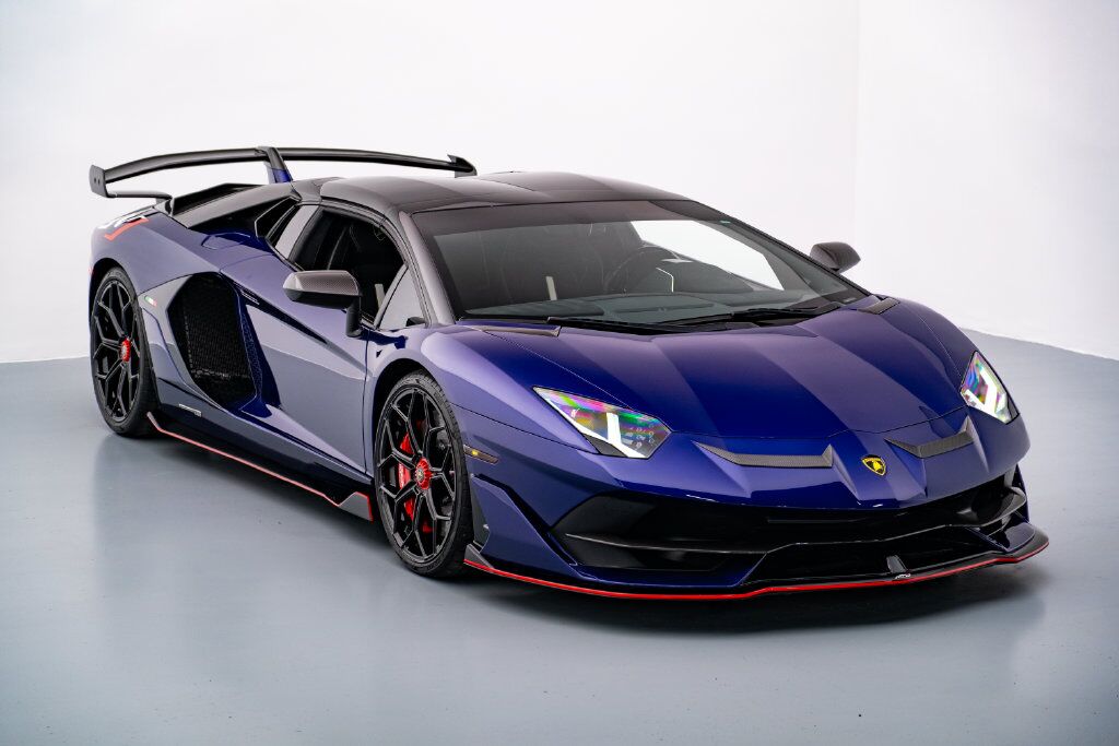 2021 Lamborghini Aventador SVJ Base