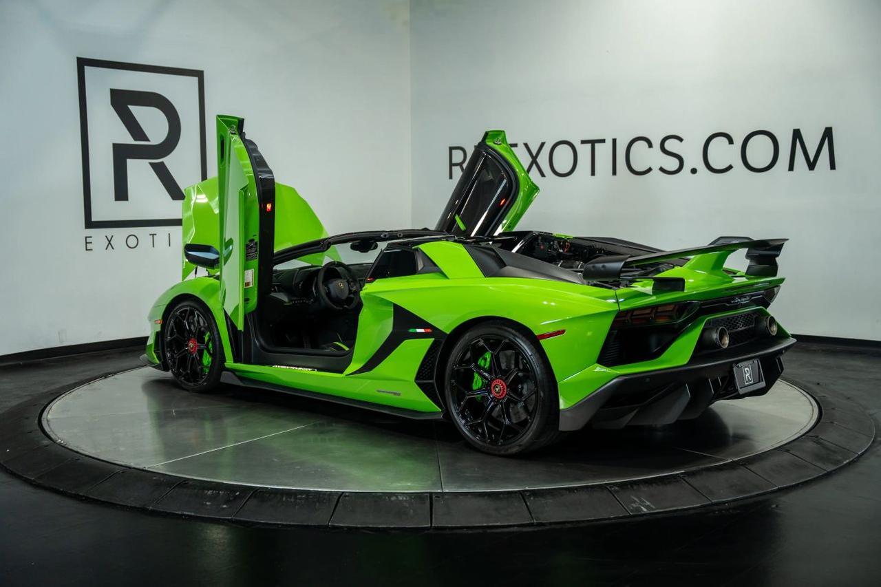 2021 Lamborghini Aventador SVJ Convertible 2D St. Louis MO