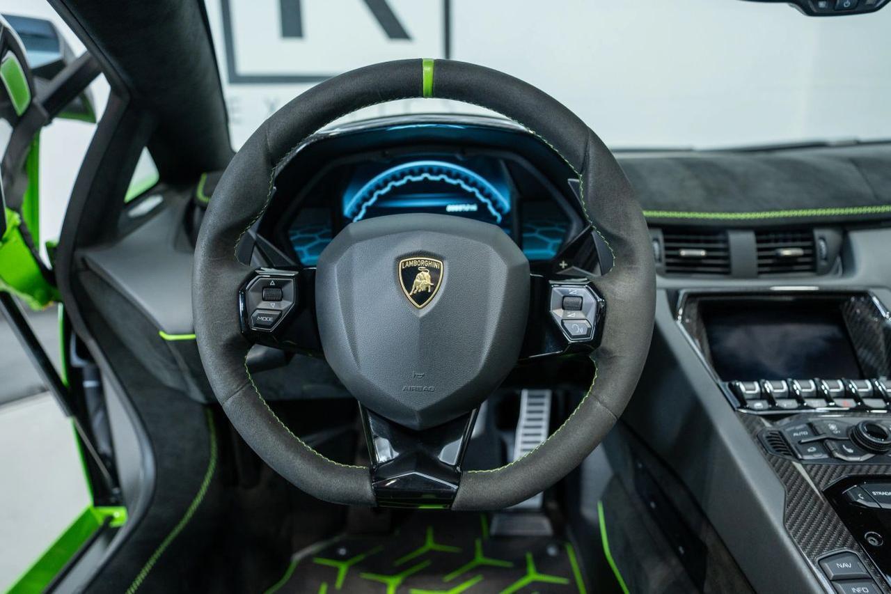 2021 Lamborghini Aventador SVJ Convertible 2D St. Louis MO