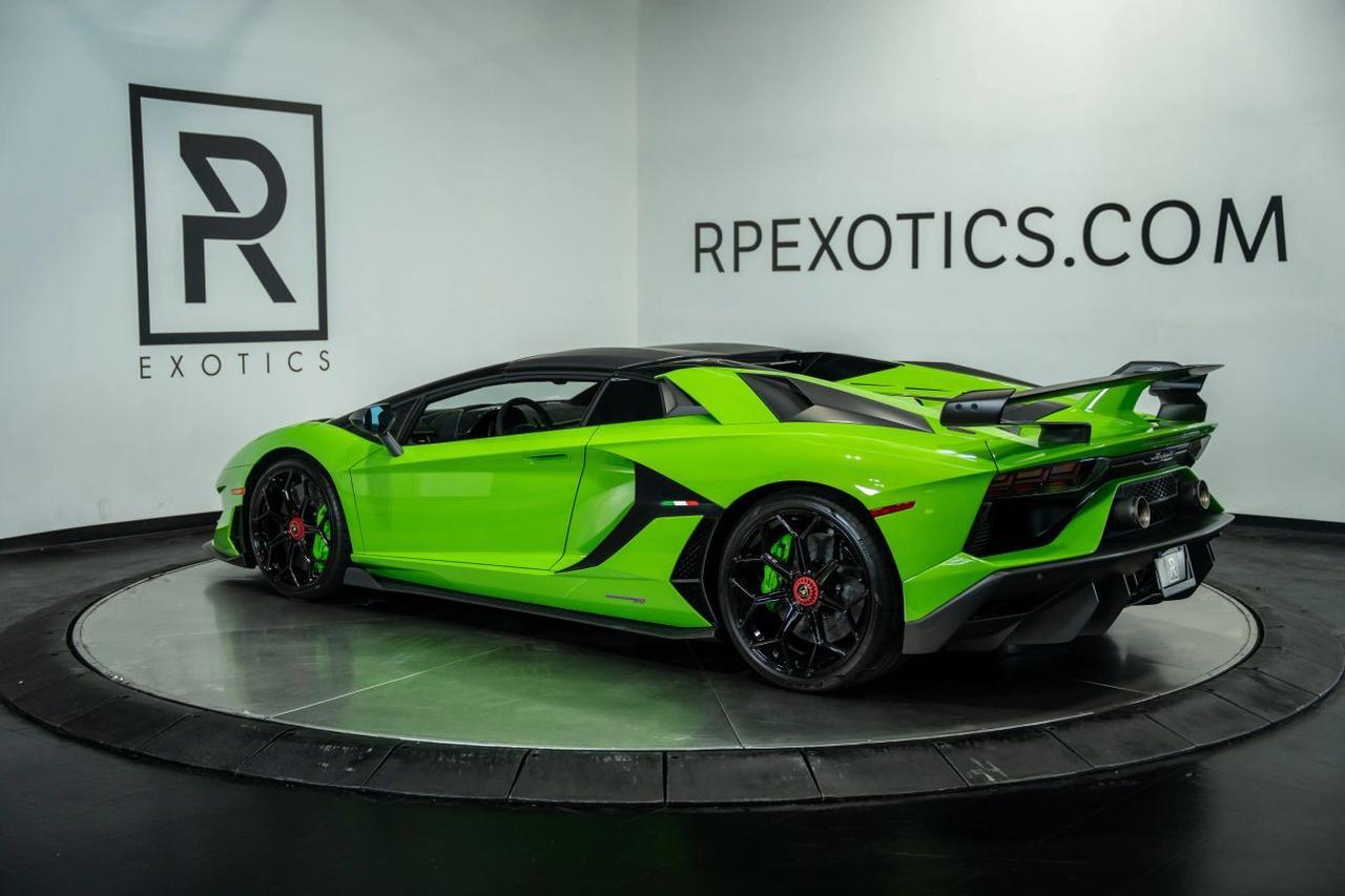 2021 Lamborghini Aventador SVJ Convertible 2D St. Louis MO