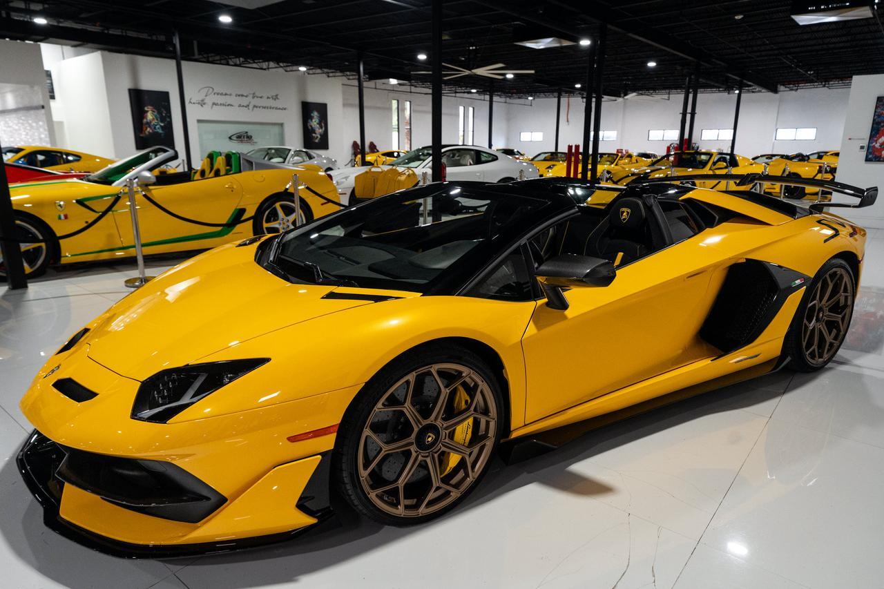 2021 Lamborghini Aventador SVJ
