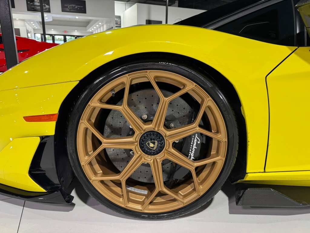 2021 Lamborghini Aventador SVJ Roadster Giallo Tenerife paint, comfort seats, Sensonum Audio system, carbon galore AND MORE!! Fort Lauderdale FL