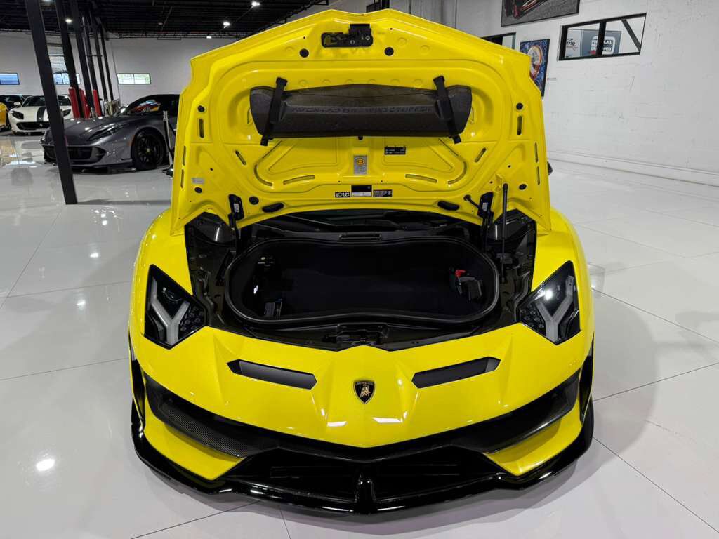 2021 Lamborghini Aventador SVJ Roadster Giallo Tenerife paint, comfort seats, Sensonum Audio system, carbon galore AND MORE!! Fort Lauderdale FL