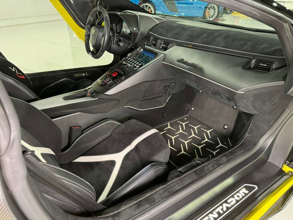 2021 Lamborghini Aventador SVJ Roadster Giallo Tenerife paint, comfort seats, Sensonum Audio system, carbon galore AND MORE!! Fort Lauderdale FL