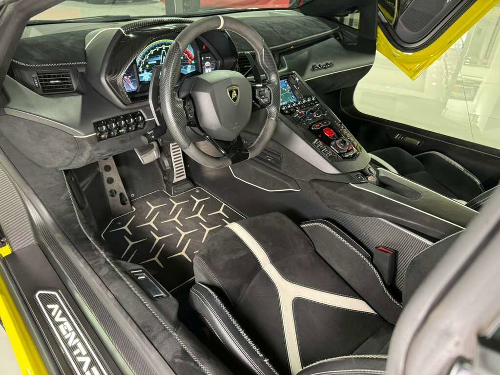 2021 Lamborghini Aventador SVJ Roadster Giallo Tenerife paint, comfort seats, Sensonum Audio system, carbon galore AND MORE!! Fort Lauderdale FL