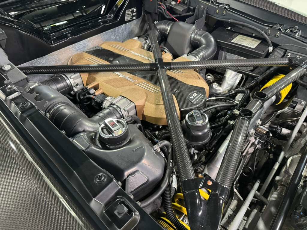 2021 Lamborghini Aventador SVJ Roadster Giallo Tenerife paint, comfort seats, Sensonum Audio system, carbon galore AND MORE!! Fort Lauderdale FL