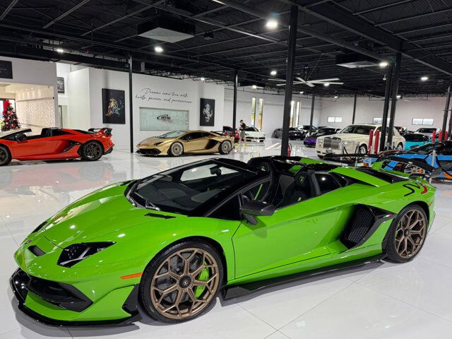 2021 Lamborghini Aventador SVJ Roadster Verde Mantis paint, Ad Personam calipers, Sensonum audio, comfort seats & more!! Fort Lauderdale FL