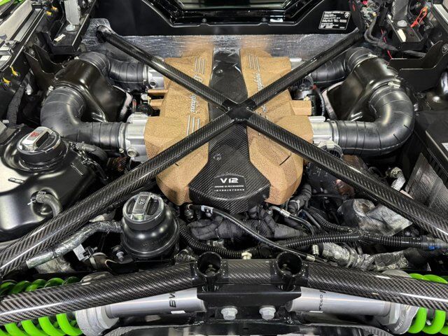 2021 Lamborghini Aventador SVJ Roadster Verde Mantis paint, Ad Personam calipers, Sensonum audio, comfort seats & more!! Fort Lauderdale FL