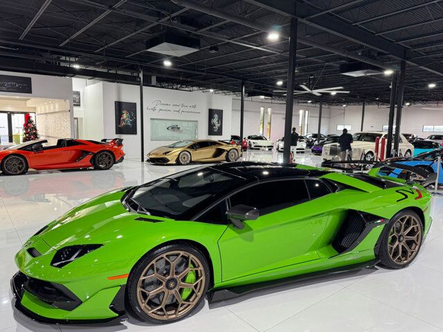 2021 Lamborghini Aventador SVJ Roadster Verde Mantis paint, Ad Personam calipers, Sensonum audio, comfort seats & more!! Fort Lauderdale FL