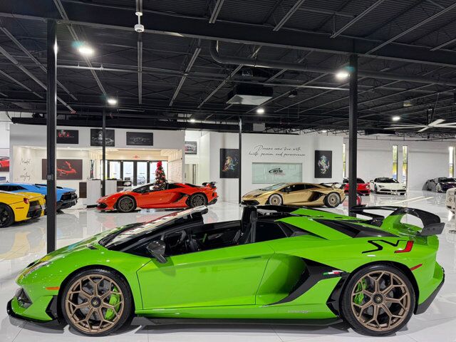 2021 Lamborghini Aventador SVJ Roadster Verde Mantis paint, Ad Personam calipers, Sensonum audio, comfort seats & more!! Fort Lauderdale FL
