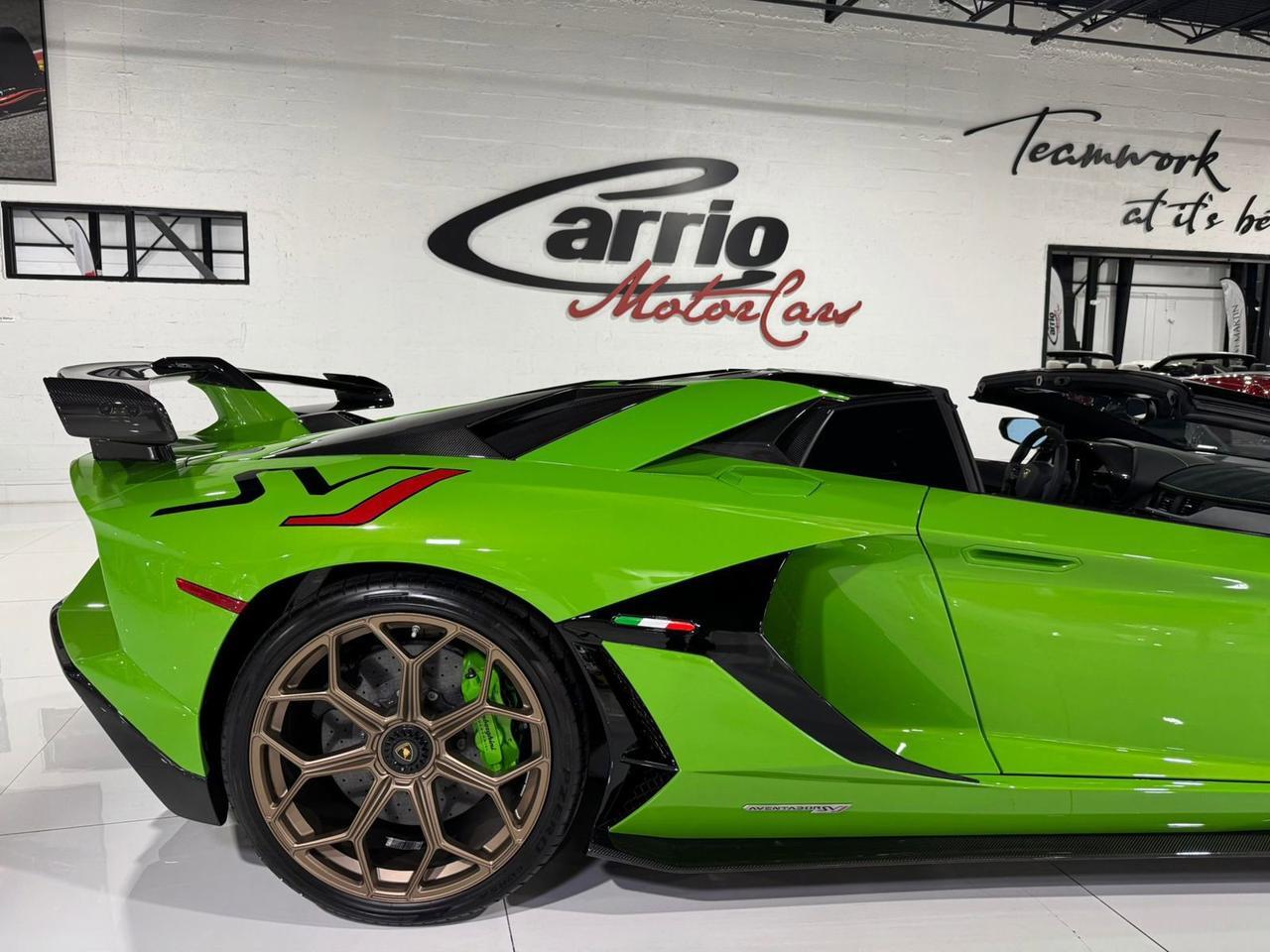 2021 Lamborghini Aventador SVJ Roadster Verde Mantis paint, Ad Personam calipers, Sensonum audio, comfort seats & more!! Fort Lauderdale FL