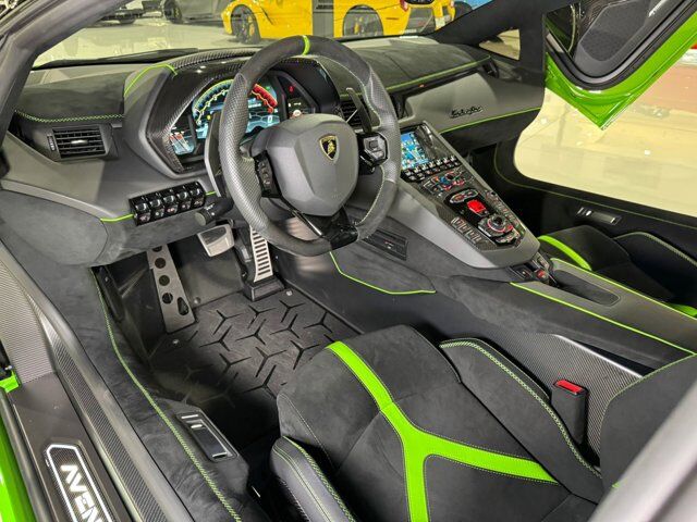 2021 Lamborghini Aventador SVJ Roadster Verde Mantis paint, Ad Personam calipers, Sensonum audio, comfort seats & more!! Fort Lauderdale FL