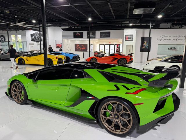 2021 Lamborghini Aventador SVJ Roadster Verde Mantis paint, Ad Personam calipers, Sensonum audio, comfort seats & more!! Fort Lauderdale FL