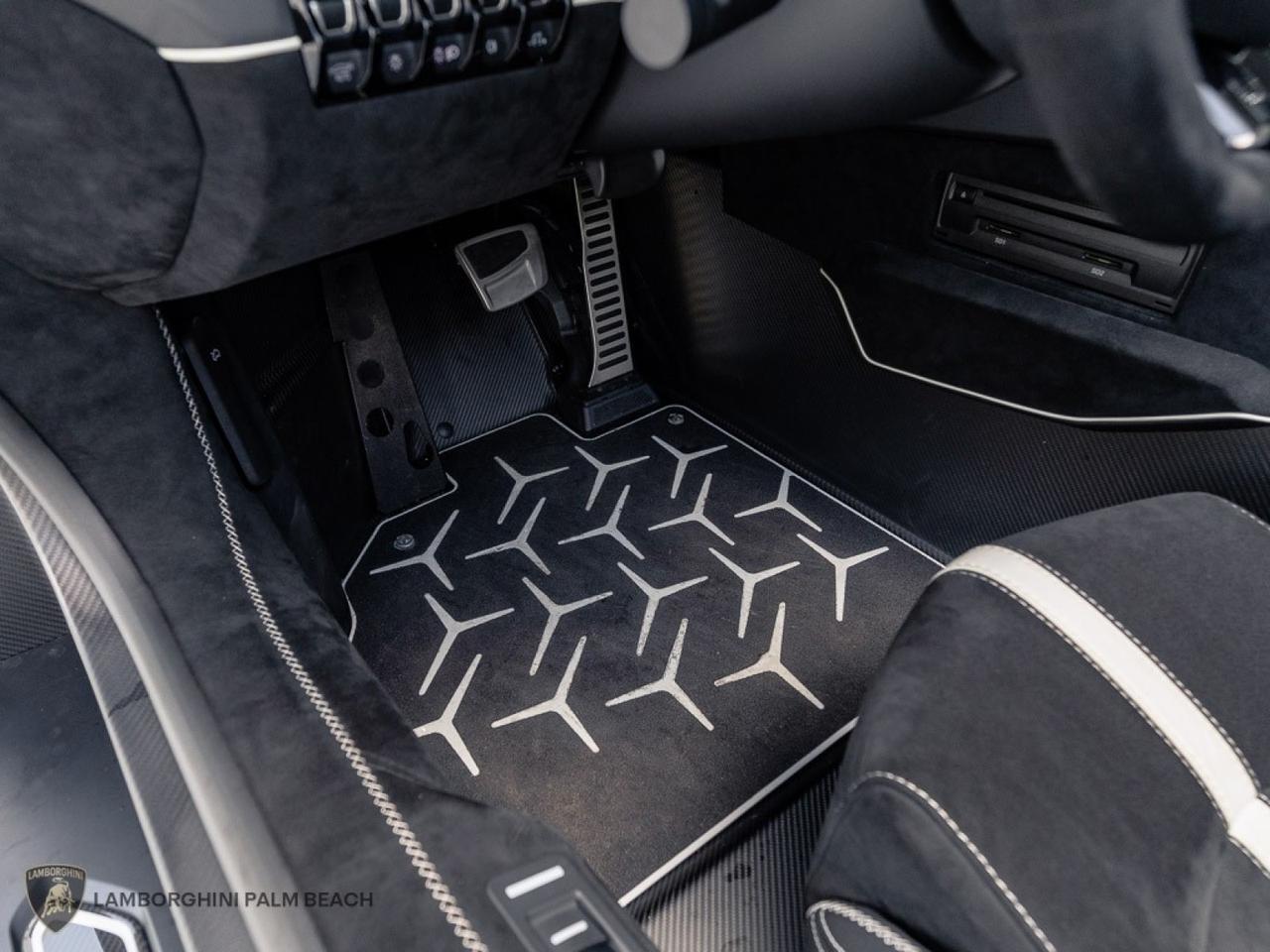 2021 Lamborghini Aventador SVJ Roadster West Palm Beach FL