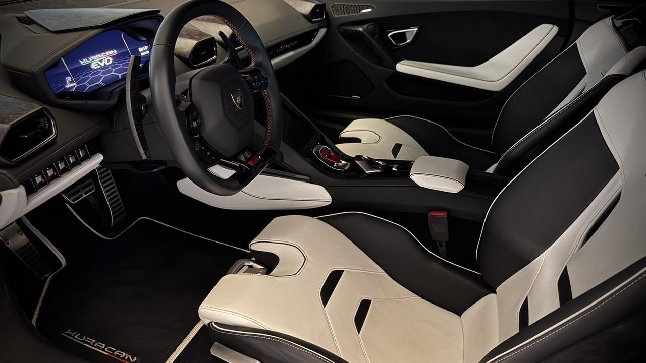 2021 Lamborghini Huracan EVO