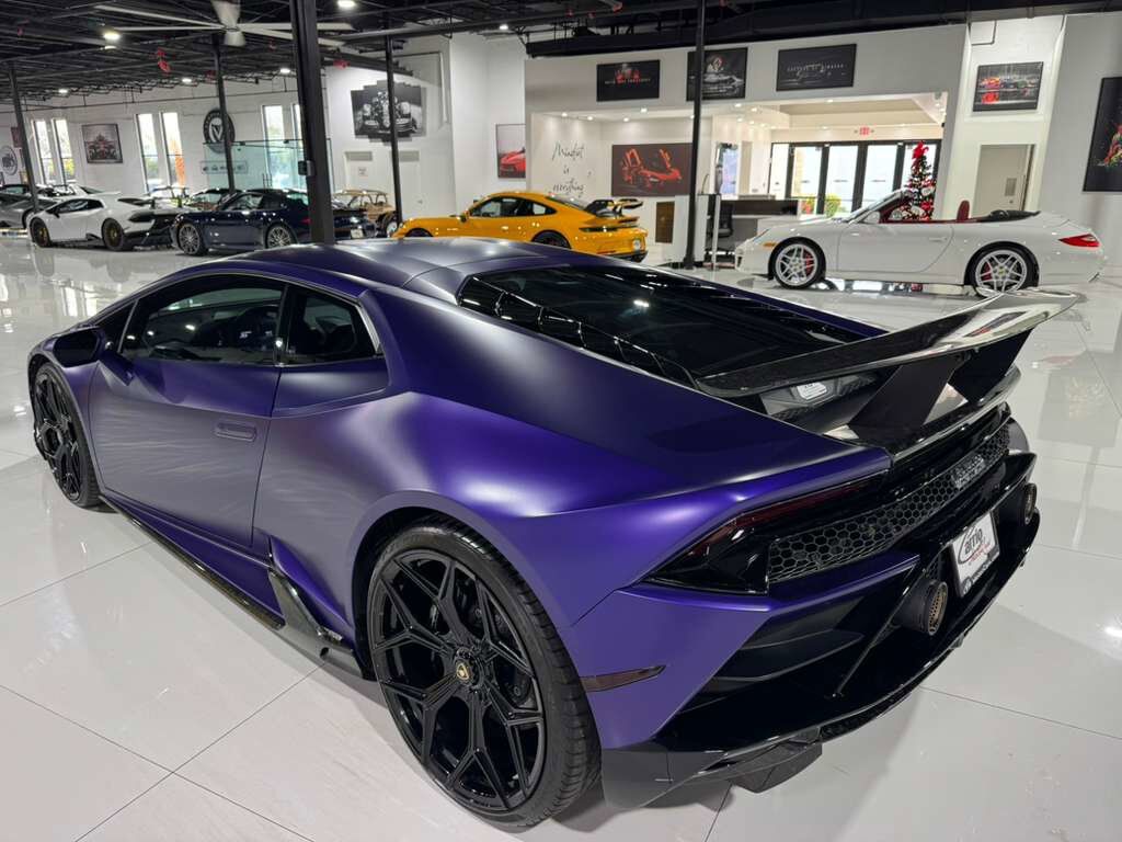2021 Lamborghini Huracan EVO ALL-WHEEL DRIVE! Viola Mel paint, Sensonum audio system, forged carbon galore AND MUCH MORE!! Fort Lauderdale FL