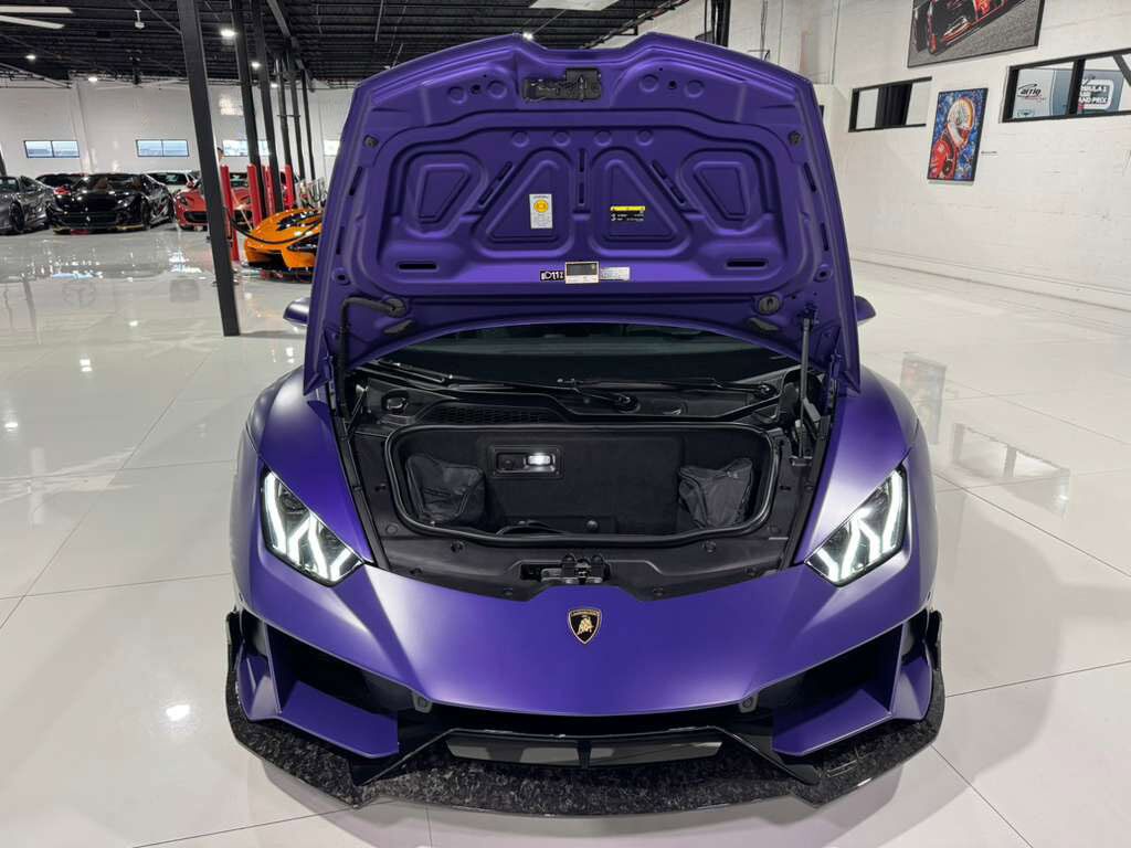 2021 Lamborghini Huracan EVO ALL-WHEEL DRIVE! Viola Mel paint, Sensonum audio system, forged carbon galore AND MUCH MORE!! Fort Lauderdale FL
