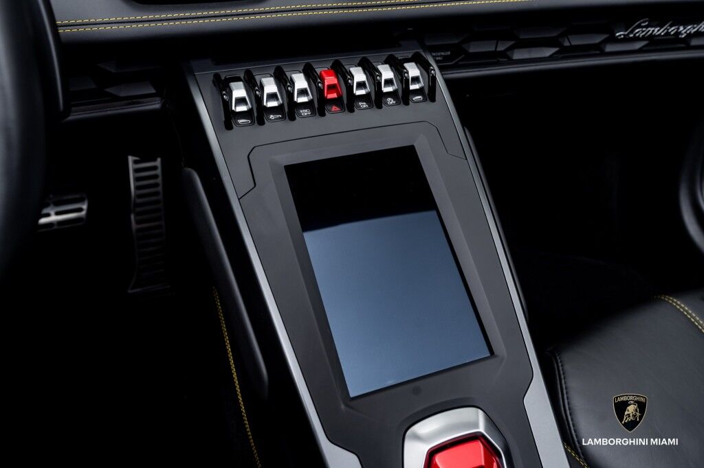 2021 Lamborghini Huracan EVO RWD Spyder North Miami Beach FL