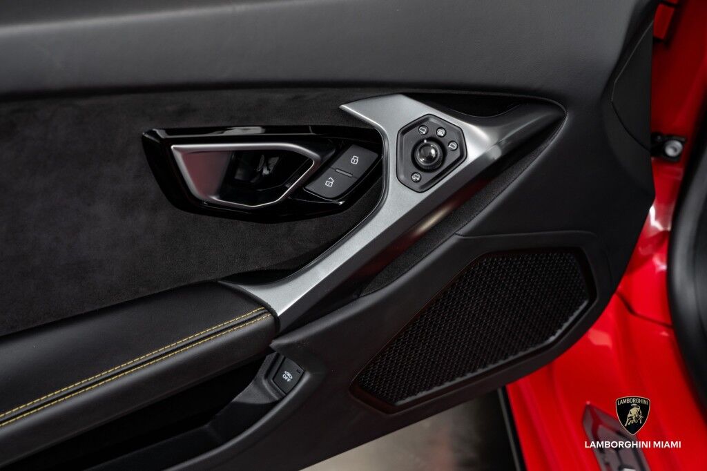 2021 Lamborghini Huracan EVO RWD Spyder North Miami Beach FL