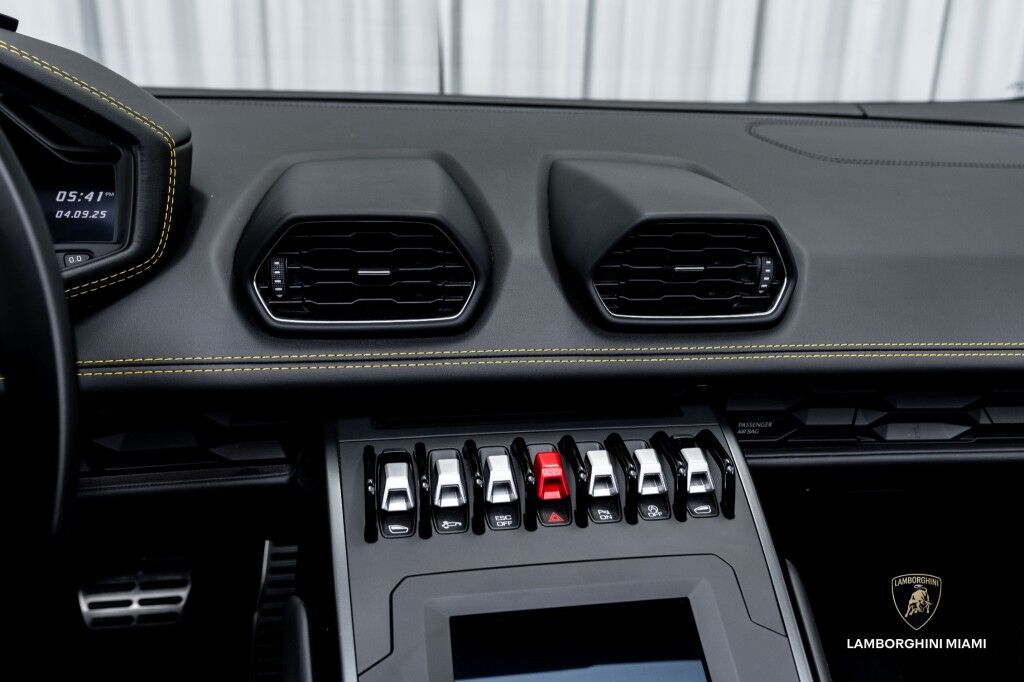 2021 Lamborghini Huracan EVO RWD Spyder North Miami Beach FL