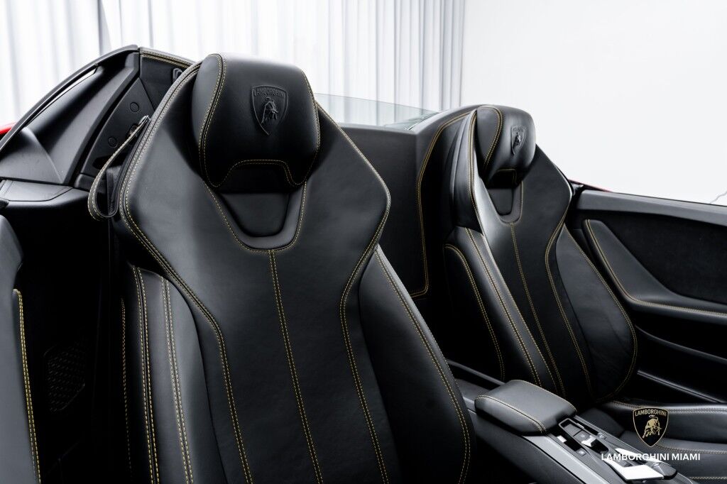 2021 Lamborghini Huracan EVO RWD Spyder North Miami Beach FL