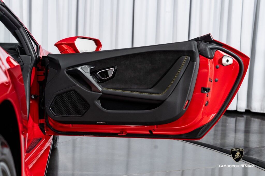 2021 Lamborghini Huracan EVO RWD Spyder North Miami Beach FL