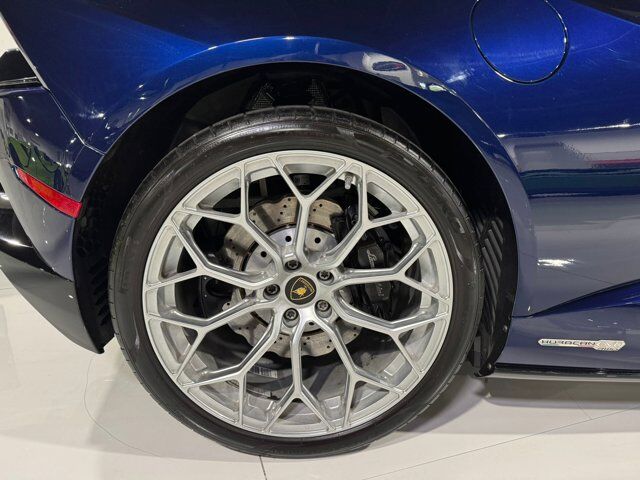 2021 Lamborghini Huracan EVO Spyder RWD Blu Astraeus paint, Sensonum audio system Fort Lauderdale FL