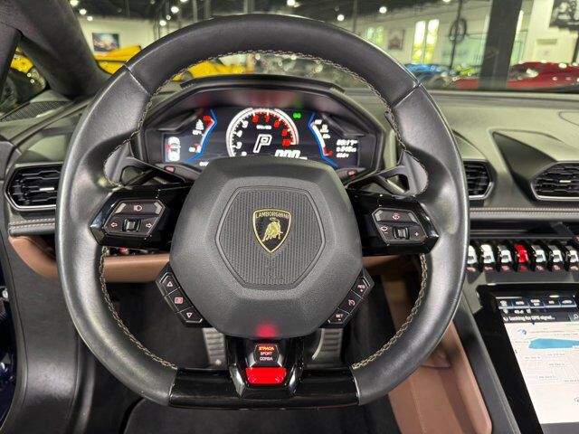 2021 Lamborghini Huracan EVO Spyder RWD Blu Astraeus paint, Sensonum audio system Fort Lauderdale FL