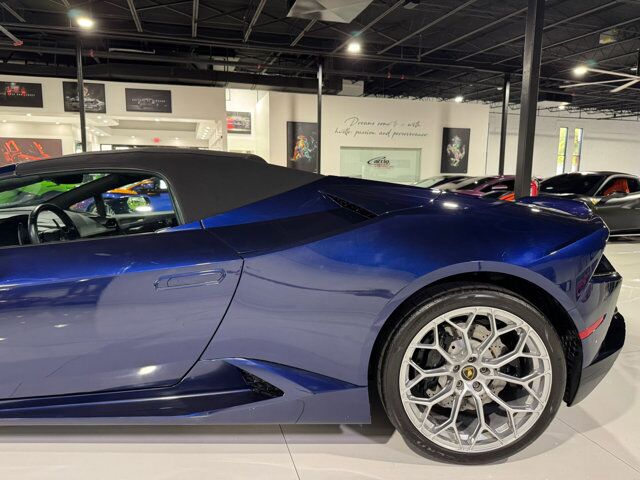 2021 Lamborghini Huracan EVO Spyder RWD Blu Astraeus paint, Sensonum audio system Fort Lauderdale FL