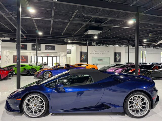 2021 Lamborghini Huracan EVO Spyder RWD Blu Astraeus paint, Sensonum audio system Fort Lauderdale FL