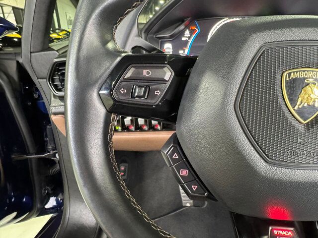 2021 Lamborghini Huracan EVO Spyder RWD Blu Astraeus paint, Sensonum audio system Fort Lauderdale FL