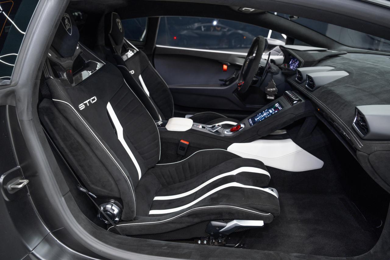 2021 Lamborghini Huracan STO Miami FL