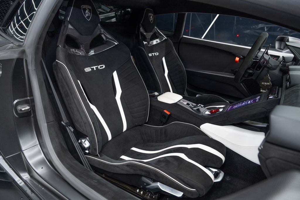 2021 Lamborghini Huracan STO Base Miami FL