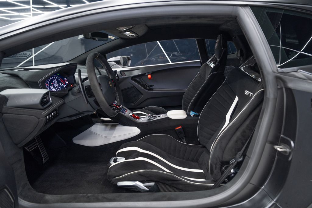2021 Lamborghini Huracan STO Base Miami FL
