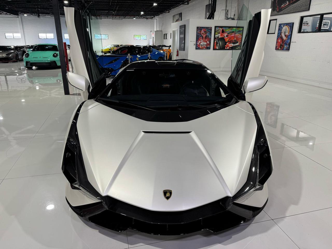 2021 Lamborghini Sian FKP37 1 of 63 for the world!!! Bianco Phanes paint w/ exposed carbon!! Fort Lauderdale FL