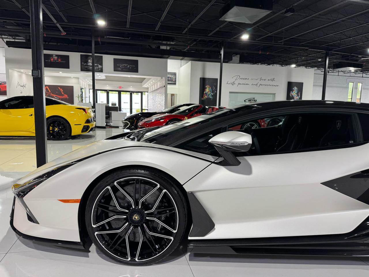 2021 Lamborghini Sian FKP37 1 of 63 for the world!!! Bianco Phanes paint w/ exposed carbon!! Fort Lauderdale FL