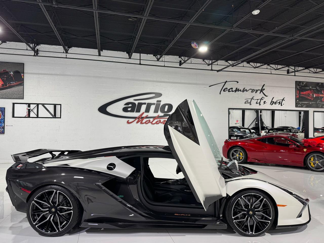 2021 Lamborghini Sian FKP37 1 of 63 for the world!!! Bianco Phanes paint w/ exposed carbon!! Fort Lauderdale FL