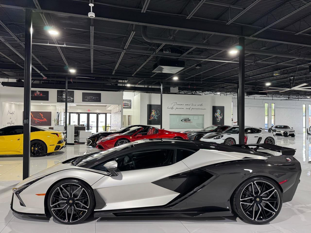 2021 Lamborghini Sian FKP37 1 of 63 for the world!!! Bianco Phanes paint w/ exposed carbon!! Fort Lauderdale FL