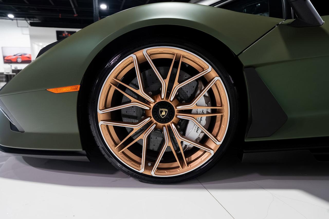 2021 Lamborghini Sian FKp 37 1 of 63, Verde Triton gradient paint, Poltrona Frau leather interior AND MUCH MORE!!! Fort Lauderdale FL