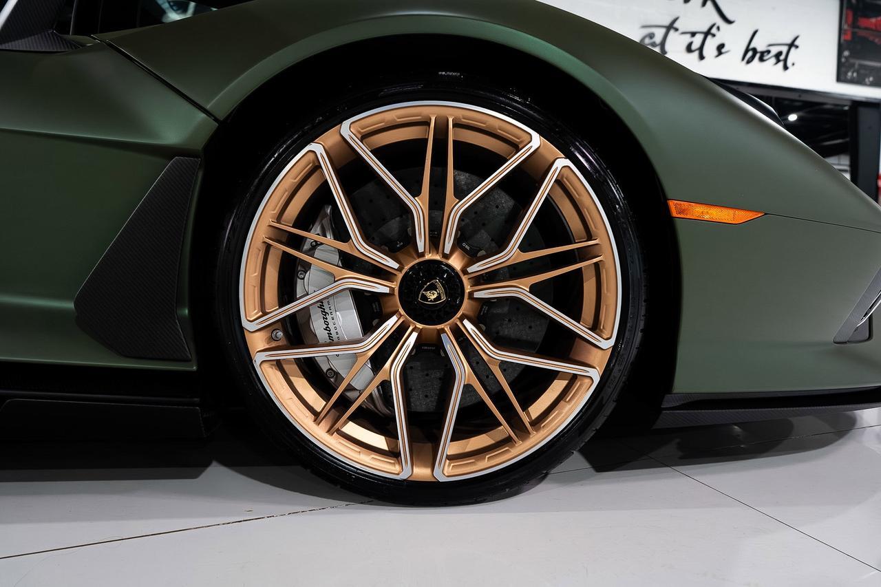 2021 Lamborghini Sian FKp 37 1 of 63, Verde Triton gradient paint, Poltrona Frau leather interior AND MUCH MORE!!! Fort Lauderdale FL