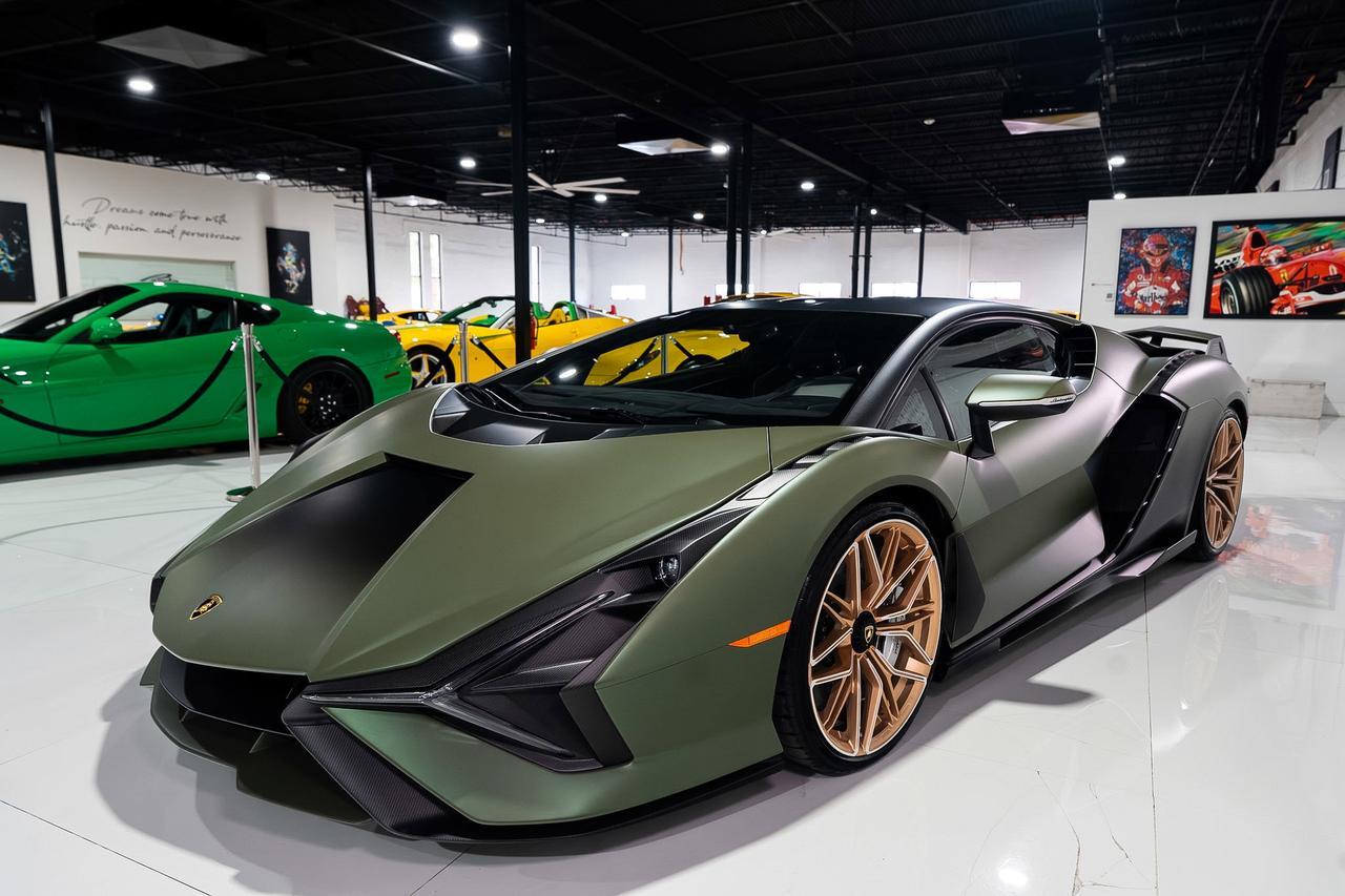 2021 Lamborghini Sian FKp 37 1 of 63, Verde Triton gradient paint, Poltrona Frau leather interior AND MUCH MORE!!!