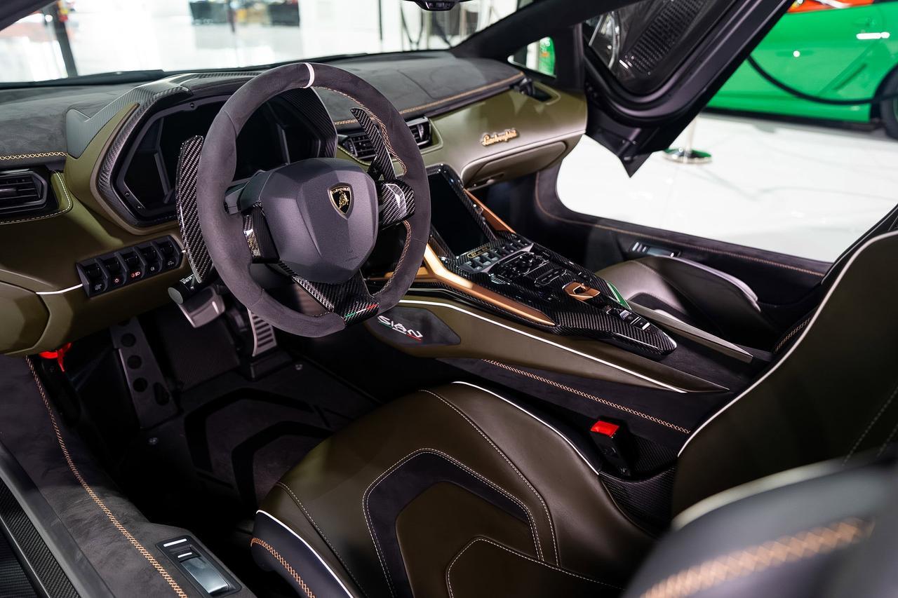 2021 Lamborghini Sian FKp 37 1 of 63, Verde Triton gradient paint, Poltrona Frau leather interior AND MUCH MORE!!! Fort Lauderdale FL
