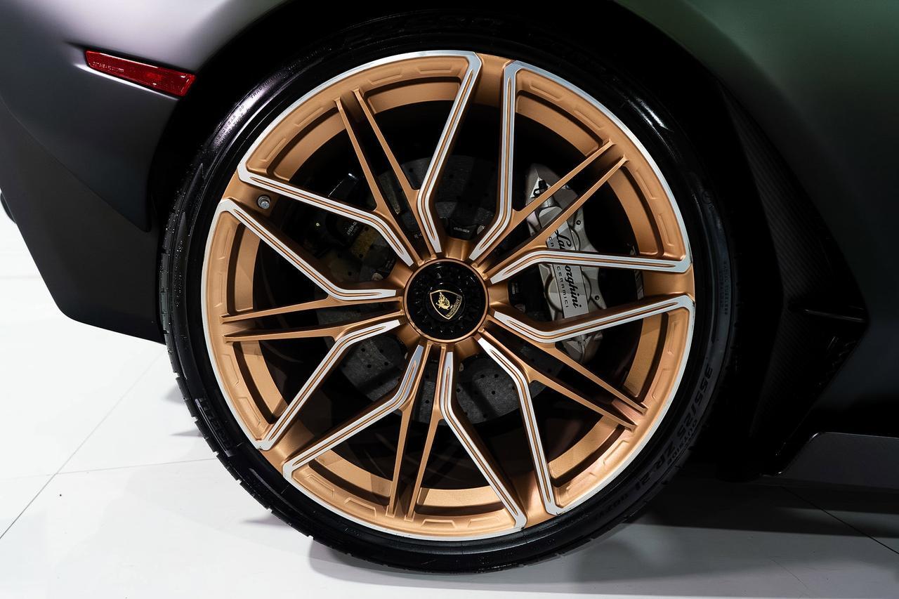 2021 Lamborghini Sian FKp 37 1 of 63, Verde Triton gradient paint, Poltrona Frau leather interior AND MUCH MORE!!! Fort Lauderdale FL