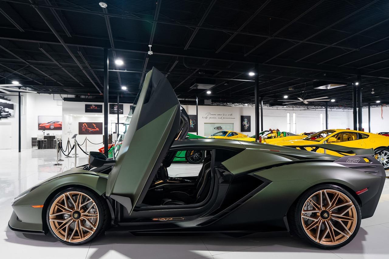 2021 Lamborghini Sian FKp 37 1 of 63, Verde Triton gradient paint, Poltrona Frau leather interior AND MUCH MORE!!! Fort Lauderdale FL