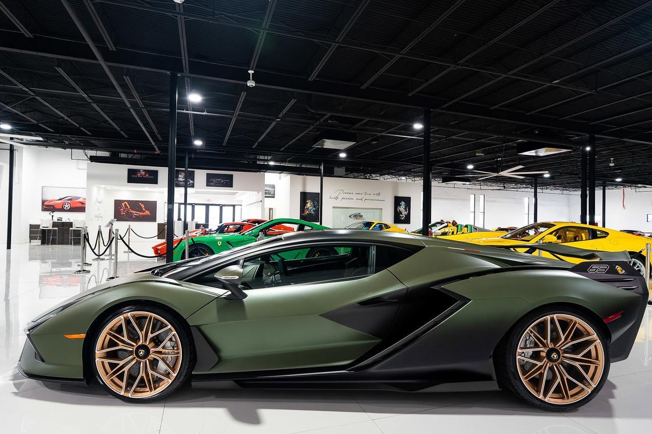 2021 Lamborghini Sian FKp 37 1 of 63, Verde Triton gradient paint, Poltrona Frau leather interior AND MUCH MORE!!! Fort Lauderdale FL