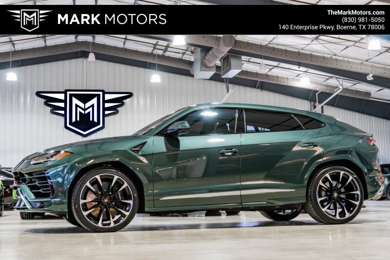 2021 Urus AKRAPOVIC EXHAUST VERDE LARES PAINT 23
