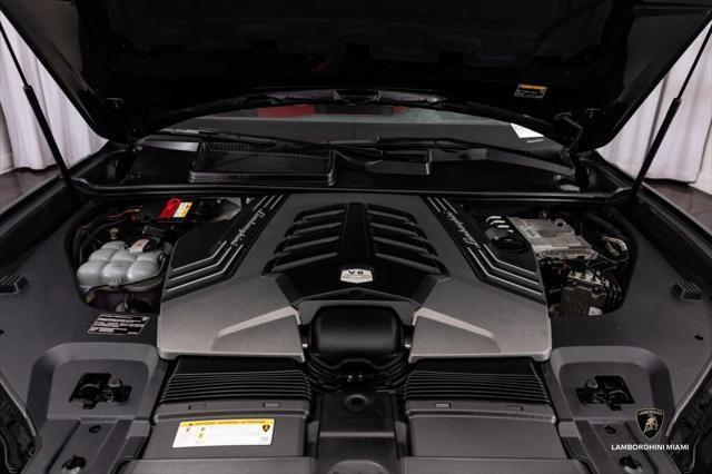 2021 Lamborghini Urus . North Miami Beach FL