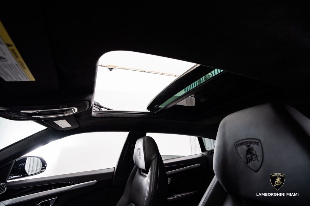 2021 Lamborghini Urus North Miami Beach FL